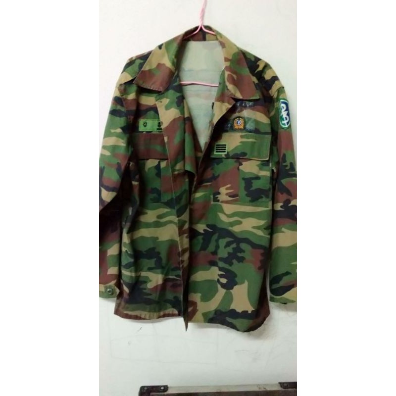 ภาพสินค้าเสื้อทหารเกาหลีลายพราง ช่วงนี้ลดราคาสู้โควิด 19 ครับผม จากร้าน verasak2516 บน Shopee ภาพที่ 1