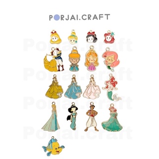 ภาพขนาดย่อของภาพหน้าปกสินค้าจี้เจ้าหญิง Princess pendants จากร้าน porjai.craft บน Shopee