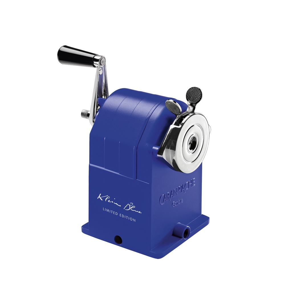 กบเหลาดินสอ-caran-dache-sharpening-machine-in-metal-klein-blue-edition-limited-edition