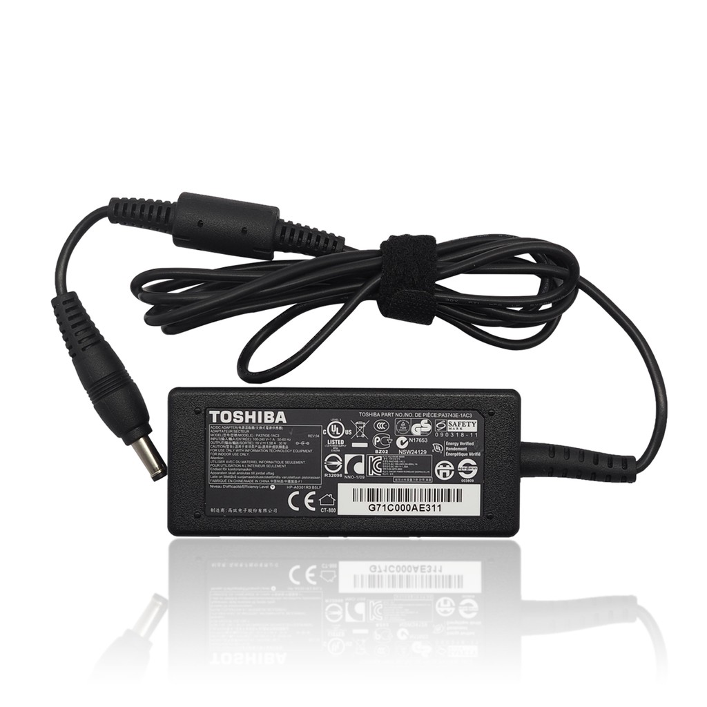 Chargeur Universel Pour PC Portable Toshiba/Lenovo 19V 1.58A 30W (5.5 X 2.5mm)