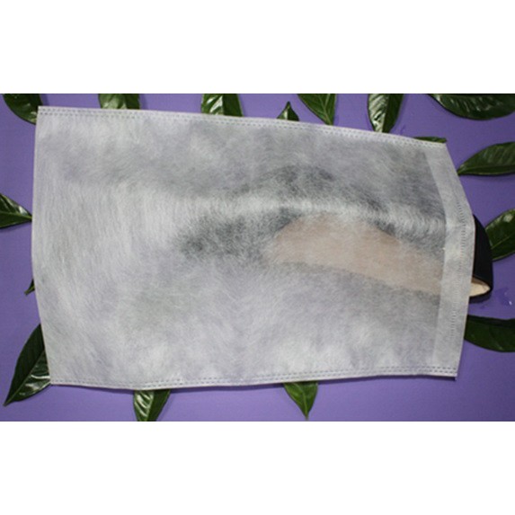 ภาพหน้าปกสินค้าถุงผ้าสปันบอนด์สีขาว ไซด์ 23 x 33 cm. จำนวน 3 ใบ ต่อ 1 แพ็ค จากร้าน kamonicha บน Shopee