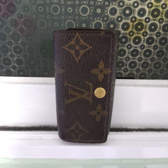 Lv 4 key holder- Louis Vuitton, Luxury, Accessories on Carousell