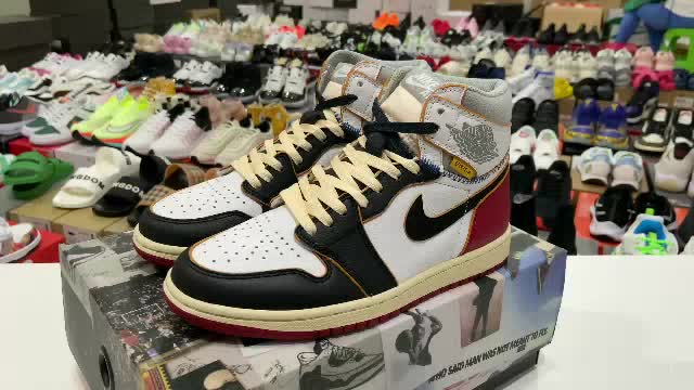 air-jordan-1-hi-union-los-angeles-รองเท้าผ้าใบลําลอง-100-สีดํา-สีขาว-สีแดง-สีเทา