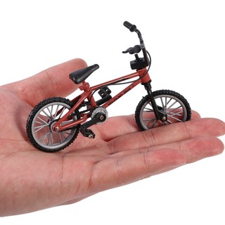จักรยานของเล่น ขนาดเล็ก สำหรับเด็ก