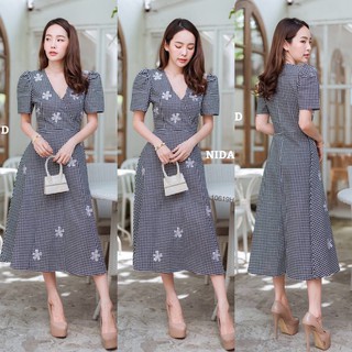 AK 10619 Maxi Dress เดรสคอวีทรงเรียบ