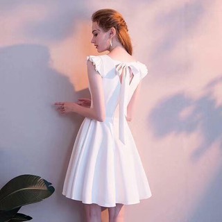 พร้อมส่ง &gt;&gt; เดรสสั้นสีขาวใส่ออกงาน