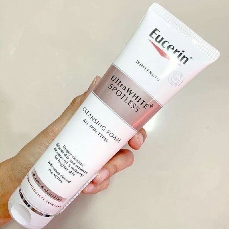 โฟมล้างหน้าสูตรอ่อนโยน-eucerin-spotless-brightening-gentle-cleansing-foam-150g