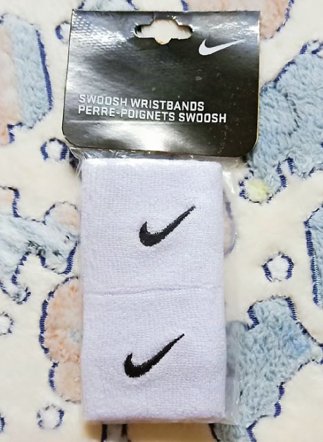 ภาพสินค้าNike รัดข้อมือ ไนกี้ Nike Swoosh wristbandsโยคะ ออกกำลังกาย เช็ดเหงื่อ ฟิตเนส fitness จากร้าน newfitness บน Shopee ภาพที่ 2