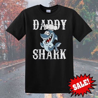 [S-5XL] เสื้อยืด พิมพ์ลาย Daddy Shark Cheef Dad Happy Fathers Day Bes เหมาะกับของขวัญ สําหรับผู้ชาย 692609