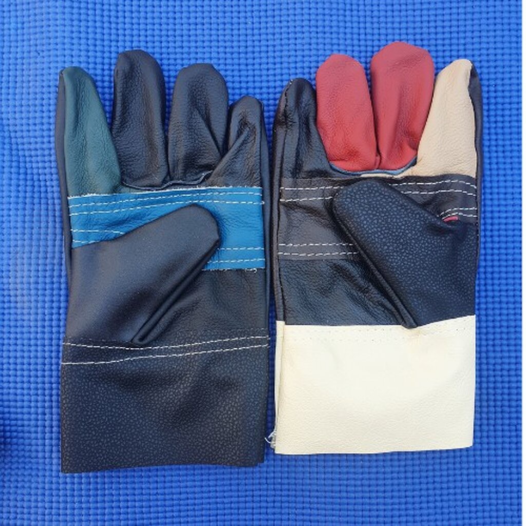 ภาพหน้าปกสินค้าถุงมือหนังสั้น,ถุงมือหนังยาว 10 นิ้ว,12 นิ้ว (แพ็ค 1 คู่) ถุงมือหนังเอนกประสงค์ ถุงมือช่าง ถุงมือหนังเชื่อมA01001,A01201 จากร้าน a_ma_online บน Shopee