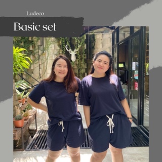 ภาพหน้าปกสินค้าชุดเซ็ทสาวอวบ สีพื้น สไตล์มินิมอล เสื้อ+กางเกง Oversize 5สี 2ไซส์ ที่เกี่ยวข้อง