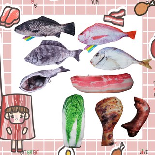 ภาพหน้าปกสินค้ากระเป๋าดินสอปลา,ผัก,เบคอน,ไก่ย่าง,แมว (มีชำระเงินปลายทาง) 🐟🥕🥓🍗  พร้อมส่ง ซึ่งคุณอาจชอบราคาและรีวิวของสินค้านี้