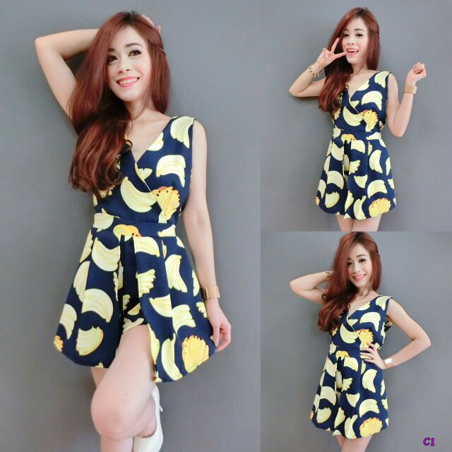 jumsuit-ขาสั้นคอวีกางเกงกระโปรงลายกล้วยสุดฮิตพร้อมส่งค่ะ