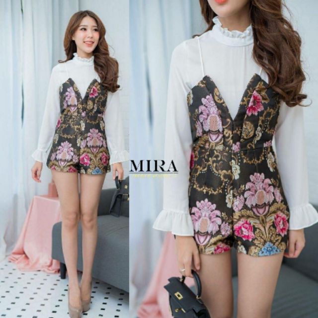 sale-มือ1size-l-jumpsuit-จั๊มสูทขาสั้นสีดำผ้าทองานปัก-งานป้าย-mira