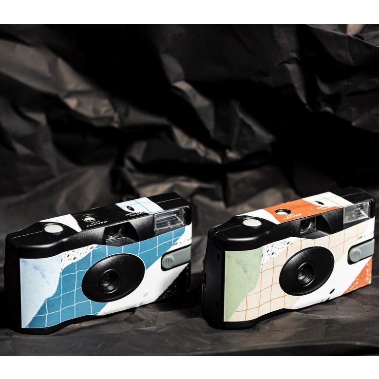 ภาพหน้าปกสินค้ากล้องฟิล์มใช้แล้วทิ้งFilmbadge รุ่นbright -พร้อมส่ง แถมสายคล้อง จากร้าน filmbadge บน Shopee
