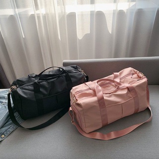กระเป๋าเดินทางแบบถือ