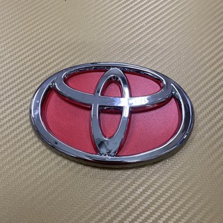 โลโก้* Toyota  พื้นอะคีลิค สีแดง ขนาด* 9.5 x 14 cm ราคาต่อขิ้น ขนาด* 10.3 x 15 cm ราคาต่อชิ้น