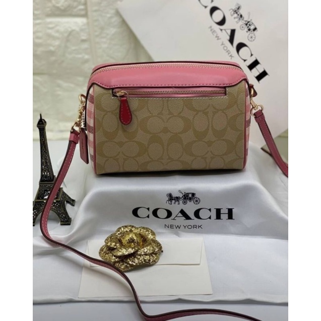 กระเป๋าสะพาย-coach-19cm-หมอนจิ๋วไร้หู-รุ่นใหม่ล่าสุด