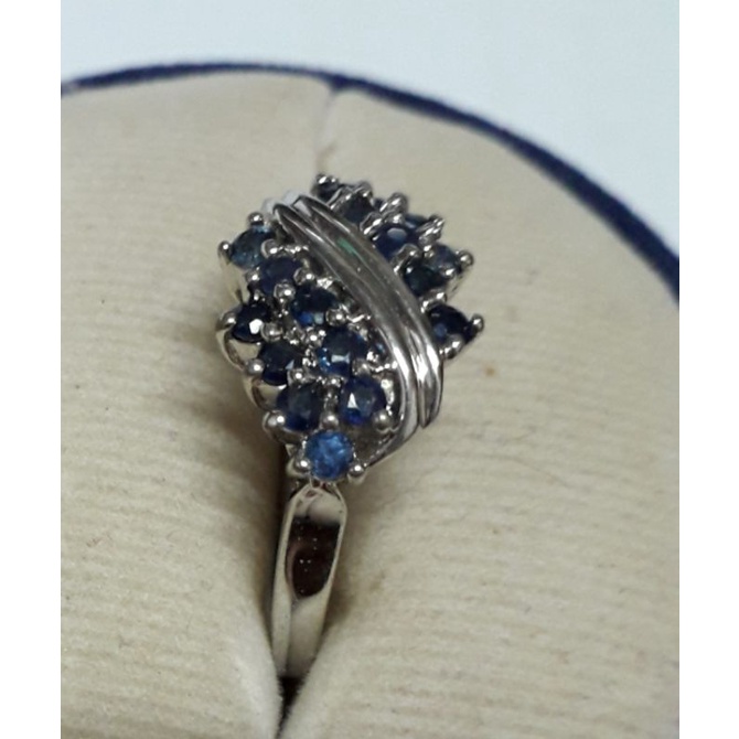 แหวนไพลินแท้จันทบุรี2-5มม18เม็ดสีสวยต้วเรือนเงิน925เคลือบทองคำขาวไซต์แหวน52ปรับขนาดได้