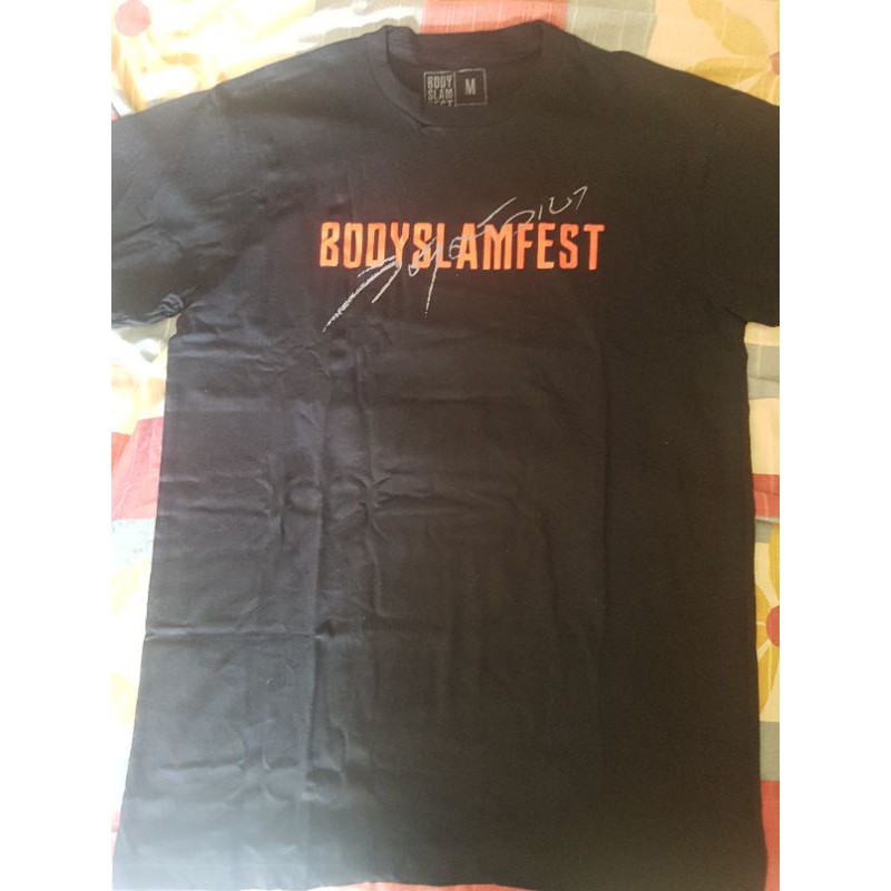 เสื้อยืดสีดำ-เสื้อยืดคอกลม-bodyslam-fest-วิชาตัวเบา-sizem