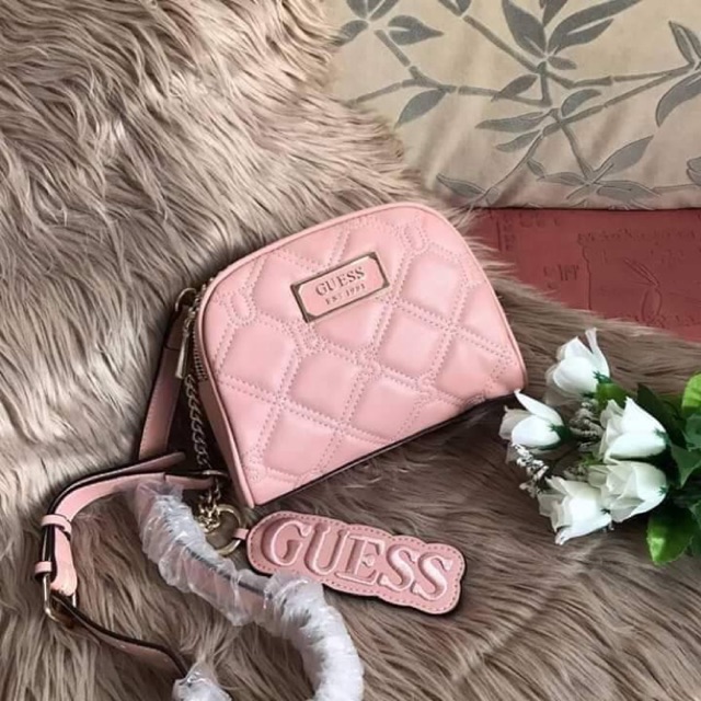 guess-อักษรใหญ่-สะพายข้าง-ราคาถูก