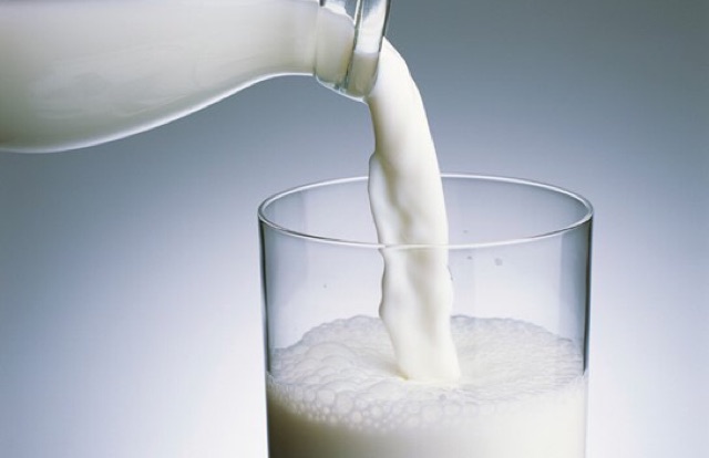 ภาพสินค้าDairy Rich instant full cream milk powder นมผงสำหรับเบเกอรี่ น้ำหนัก 1000g 189 THB จากร้าน yuan_sup บน Shopee ภาพที่ 2