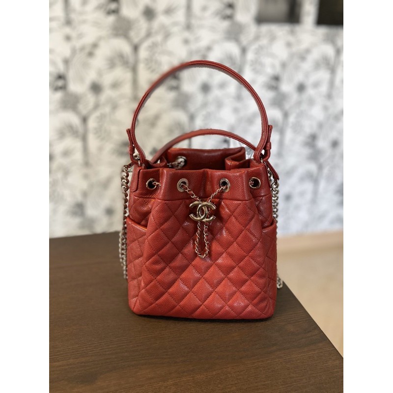 like-very-new-chanel-drawstring-small-holo-28