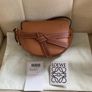 Used once!!! super like very newwww Loewe mini gate y.19 fullset สภาพกริบๆ