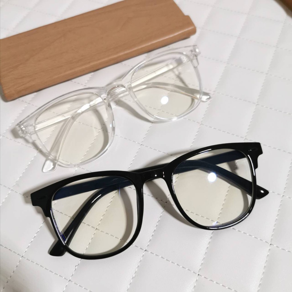 ภาพหน้าปกสินค้า88eyewear แว่นตากรองแสง แว่นกรองแสง แว่นกรองแสงสีฟ้า แว่นกรองแสงคอม เลนส์บลูบล็อก Blue Block ถนอมสายตา จากร้าน 88eyewear บน Shopee