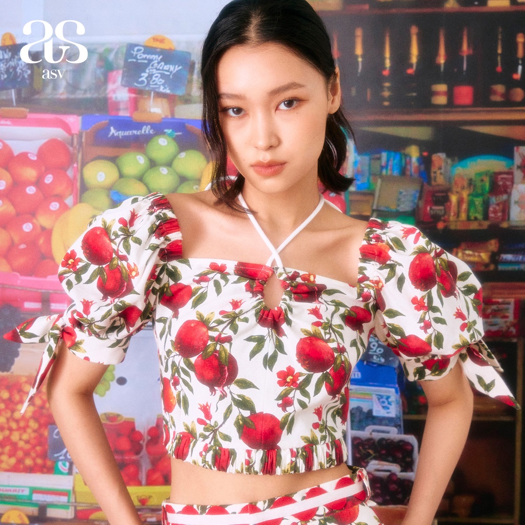 asv-exclusive-4-22-shasa-puff-sleeves-halter-top-เสื้อผู้หญิง-คอเหลี่ยม-แขนพอง-แต่งสายผูกคอ-ผ้าลายผลไม้