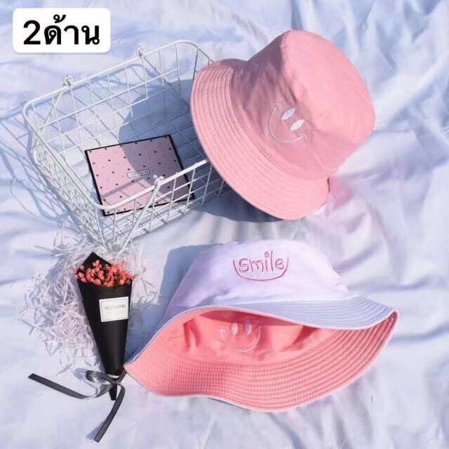 ภาพหน้าปกสินค้าหมวกบั​กเก็ตใส่ได้​2​ด้านของผู้ใหญ่ จากร้าน happyhola บน Shopee