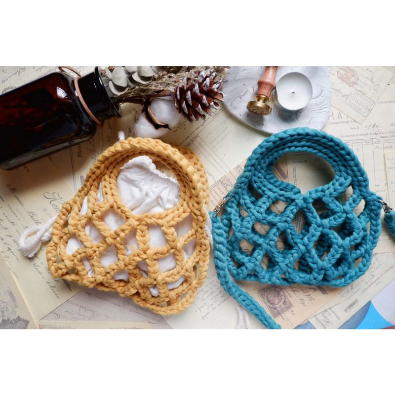 mini-net-bag-crochet-t-shirt-yarn-กระเป๋าถักลายตาข่าย