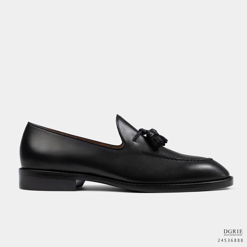 dgrie-รองเท้าโลฟเฟอร์สีดำ-black-tassel-loafer-shoe-ไซส์ไหนหมดสามารถทักแชทสอบถามได้