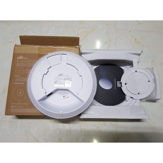 ภาพขนาดย่อของภาพหน้าปกสินค้าUnifi 6 Lite พร้อม POE จากร้าน supera.. บน Shopee ภาพที่ 1