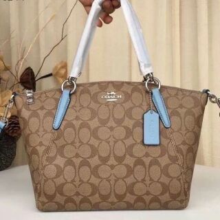 ฿1,990 Free EMS
Brand : Coach Small Kelsey Satchel in Signature Canvas แท้💯outlet