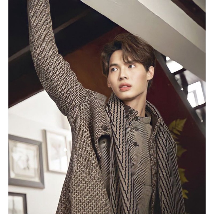 พร้อมส่ง-esquire-hongkong-ปก-วิน-เมธวิน-ไบร์ท-วชิรวิชญ์-ชำระปลายทางได้