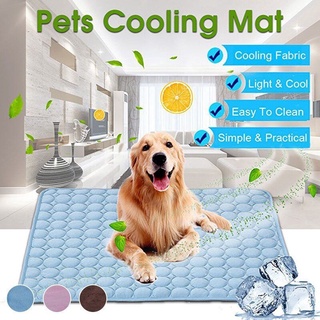 ภาพหน้าปกสินค้าที่นอนเย็น เสื่อระบายความร้อนสำหรับสัตว์เลี้ยง Dog Cooling Mat เสื่อทำความเย็นสำหรับสุนัข เสื่อไหมน้ำแข็งสำหรับสุนัขแมวผ้าห่ม เตียงระบายอากาศล้างทำความสะอาดได้สำหรับสุนัขขนาดกลางขนาดเล็กสัตว์เลี้ยง ที่เกี่ยวข้อง