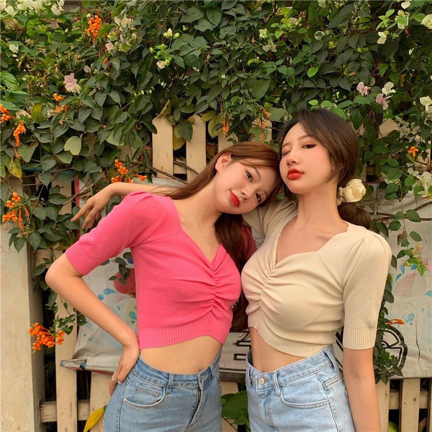พร้อมส่ง-เสื้อครอป-คอวี-ทรงนี้ใส่สวยมาก-สไตล์เกาหลี-มาใหม่-เป็นเอฟวรี่เดย์ลุคเลยค่า