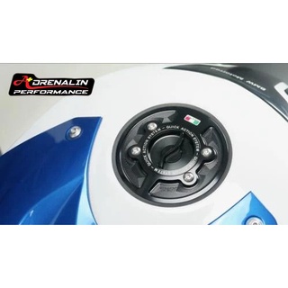 ฝาถังน้ำมัน TWM สำหรับ BMW s1000rr s1000rr ของแท้ made in Italy เปิดฝาแบบไม่ต้องใช้กุญแจ แนว racing