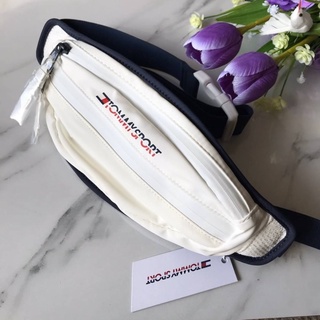 กระเป๋าคาดอก คาดเอว tommy beltbag 👜🇺🇸💯 วัสดุเป็นผ้าร่ม สีขาว