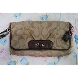 กระเป๋าคล้องมือ Coach