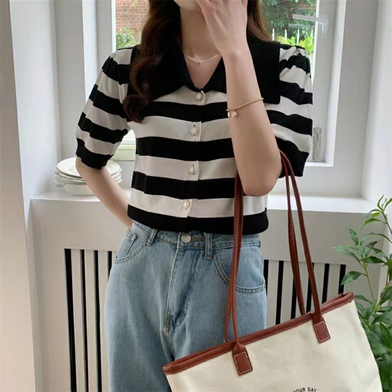 cicishop-a389-1-เสื้อแขนสั้นไหมพรม-ลายทาง-สีพื้น-คอปกหระดุมหน้า-คอปก-สไตล์เกาหลี-มินิมอล-ทรงสวย