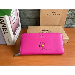 COACH SNOOPY LONG WALLET