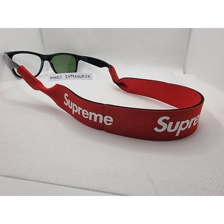 ภาพหน้าปกสินค้าสายคล้องแว่น Supreme ที่เกี่ยวข้อง