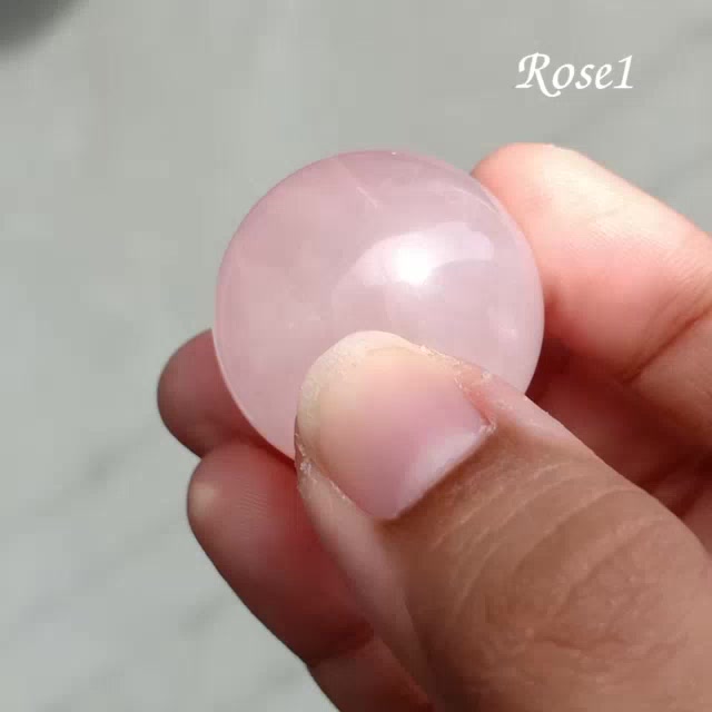 rose-quartz-โรสควอตซ์-ทรงกลม-สีชมพู-rose1-จากมาดากัสการ์-ขนาดประมาณ-3-cm