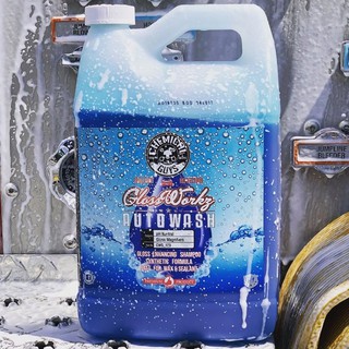 ภาพขนาดย่อของภาพหน้าปกสินค้าGlossworkz Auto Wash Shampoo (แกลลอนเล็ก 64 oz) จากร้าน tumracing บน Shopee ภาพที่ 1