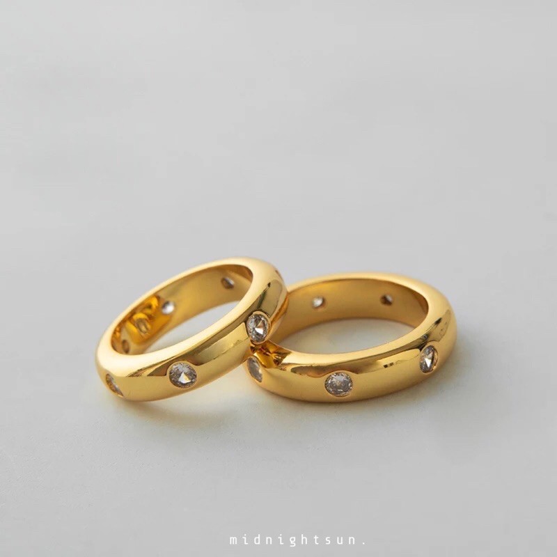favr-co-chunky-ring-brass-18k-gold-แหวนทองดีเทลคริสตัลจิ๋ว