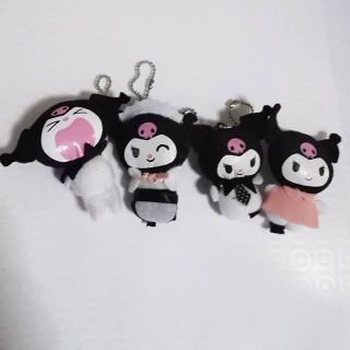 พวงกุญแจ​ ตุ๊กตา​ คุโร​มิ​ kuromi​ (เซต​4ชิ้น)​