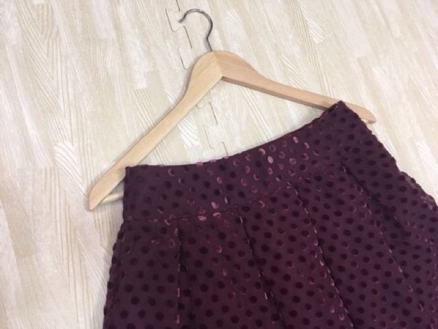 uniqlo-กระโปรง-see-through-ลายจุดมีซับใน-เอว-25-สภาพใหม่เทียบมือ1