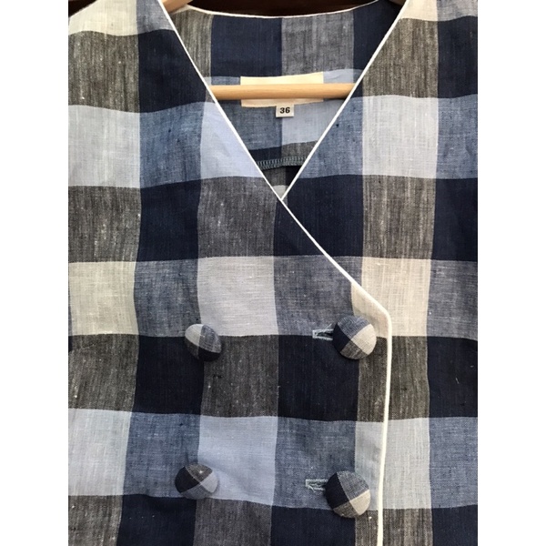 เสื้อครอปผ้าลินินลายสก็อต